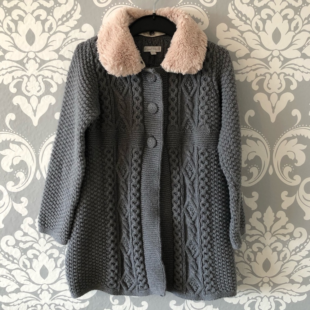 Gray Sweater/Cardigan with Faux Fur Collar